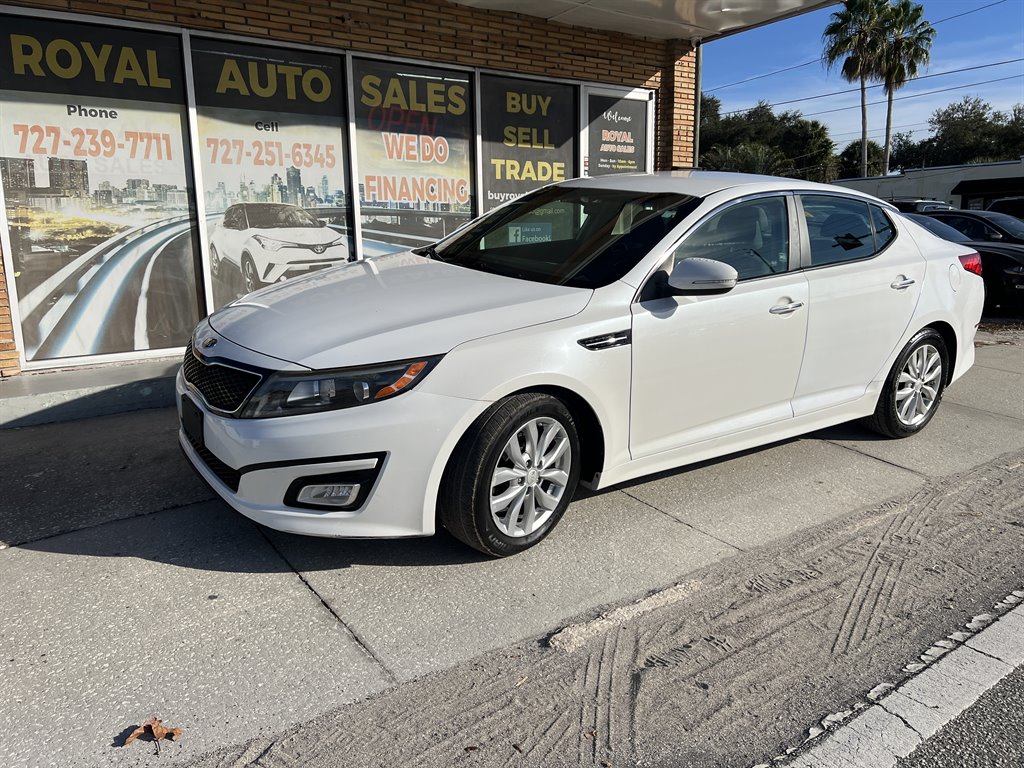 2015 Kia Optima LX's photo