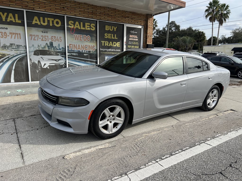 2016 Dodge Charger SE's photo