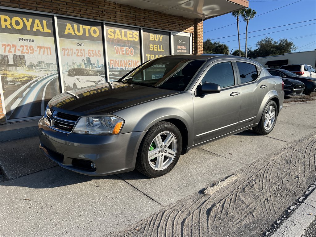2013 Dodge Avenger SXT's photo
